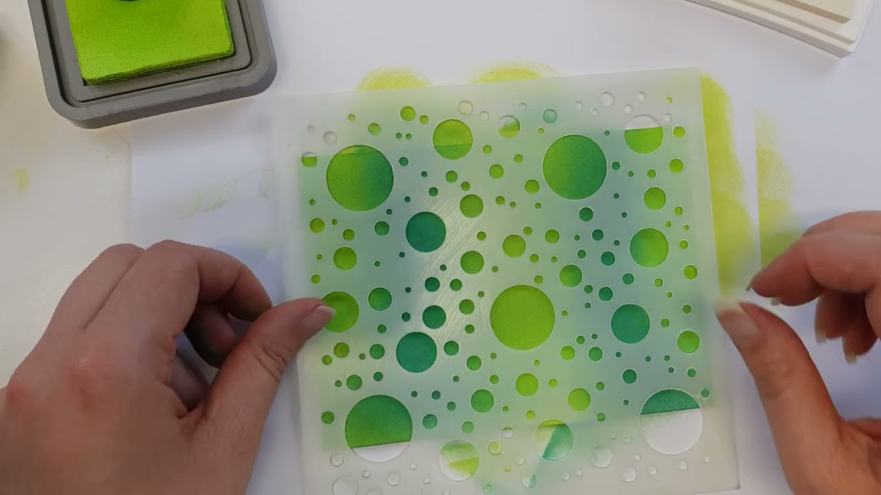 Scrapbook Forever Ratz-Fatz-Fertig  Bokehtechnik kombiniert mit SF Stamps Kleeblätter
