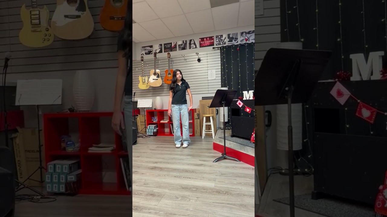 Eliza singing “Gimme Gimme” from Thoroughly Modern Millie on Feb 09, 2026