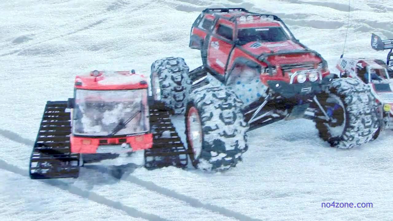 TRAXXAS SUMMIT, Team Associated - Action in the Snow -- RC-CARS 2011