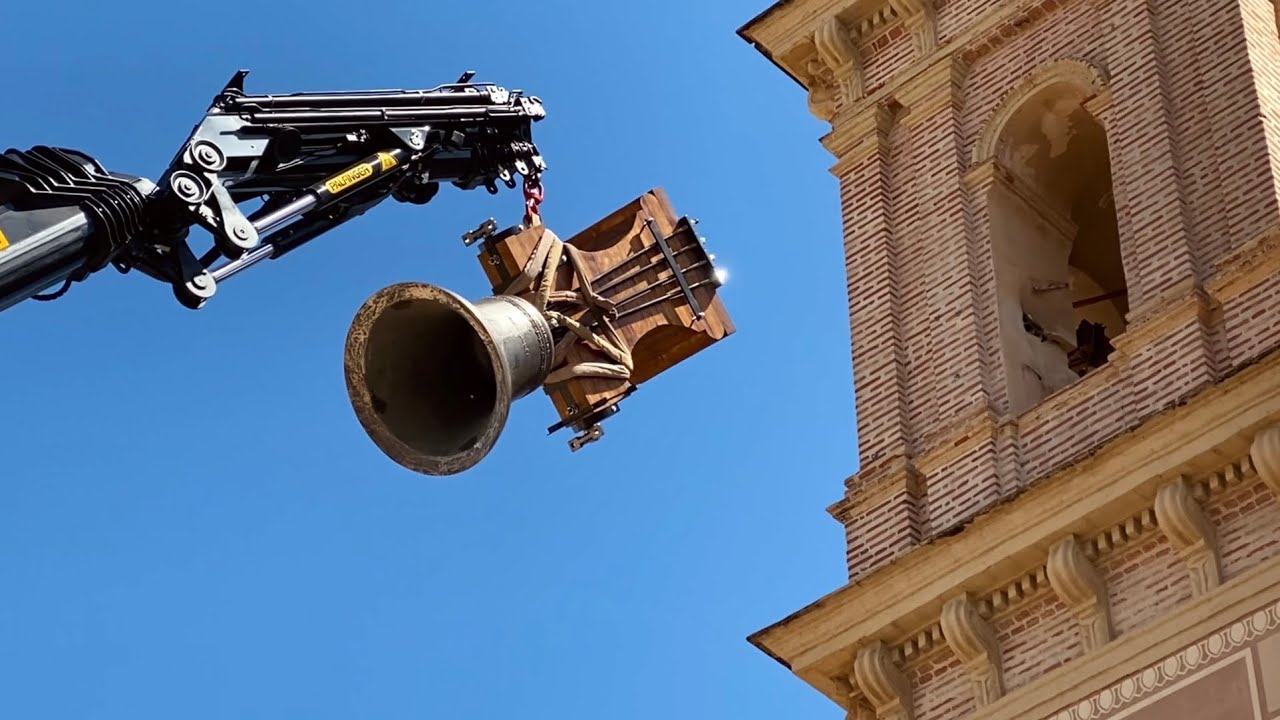 PUJADA CAMPANES VINALESA