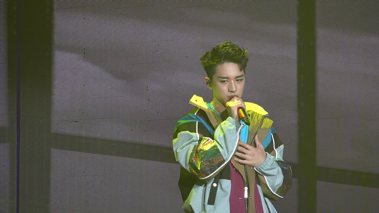 허위주) 许魏洲。181020 北京演唱会。尘埃 + 慢慢走。4K