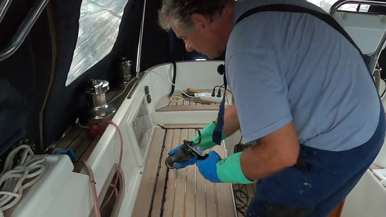 Caulking the teak deck