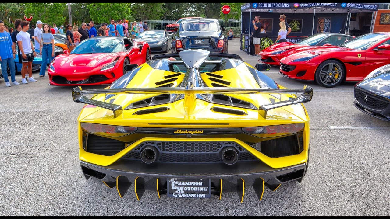 Supercars Leaving Supercar Saturdays with LOUD Revs & Accelerations - Epic Supercar Sounds!
