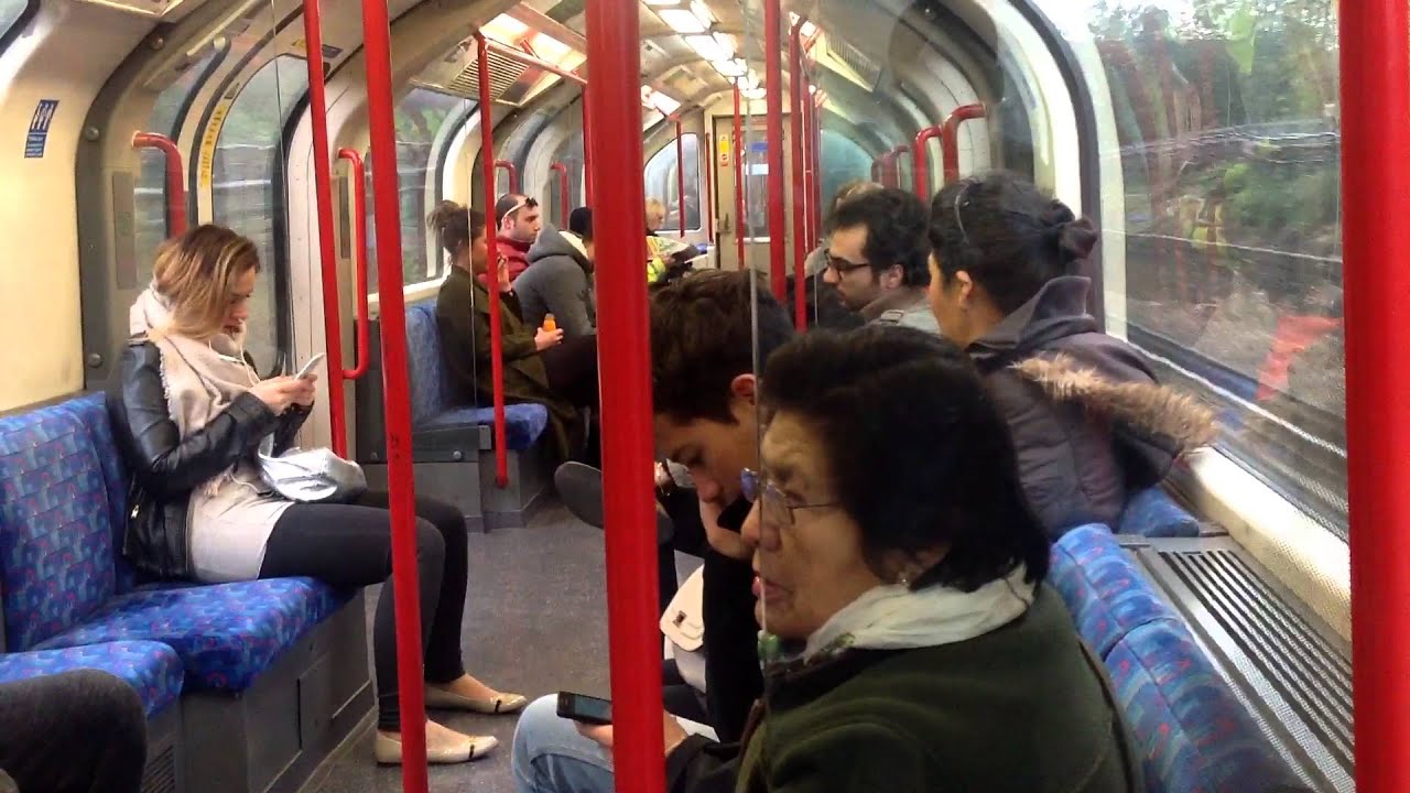 Central Line: Woodford - North Acton