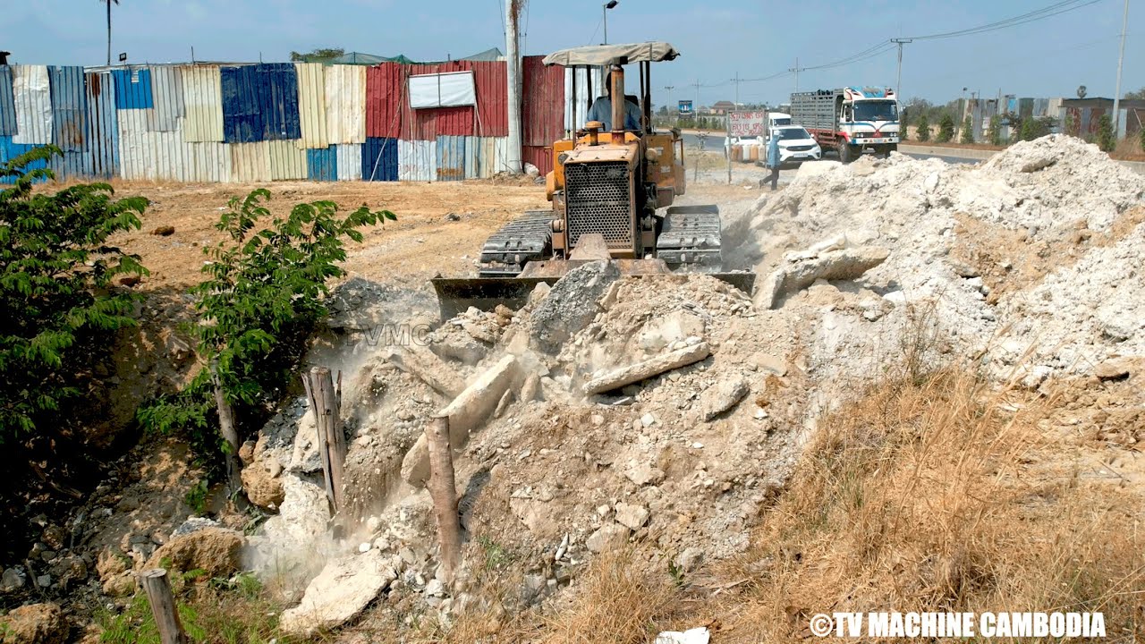 Amazing Intelligent Driver Skills Dozer Cutting Slope Concrete Millings Step By Step And Pushing