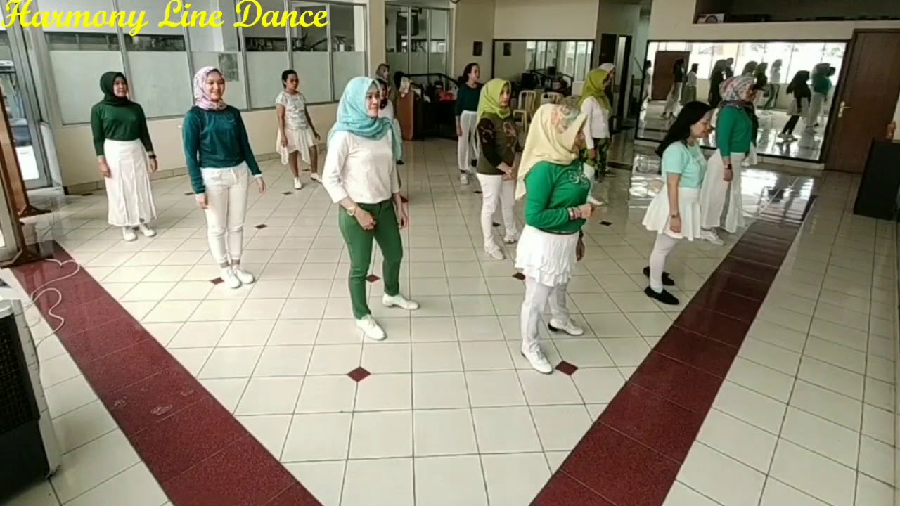 Bohemian Rhapsody Waltz Line Dance