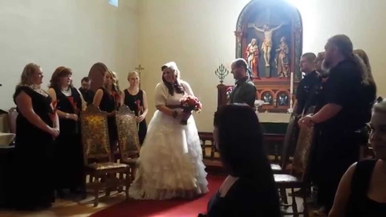Vaakevandring Fader vaar as Prelude Mr and mrs Nordic's metall wedding