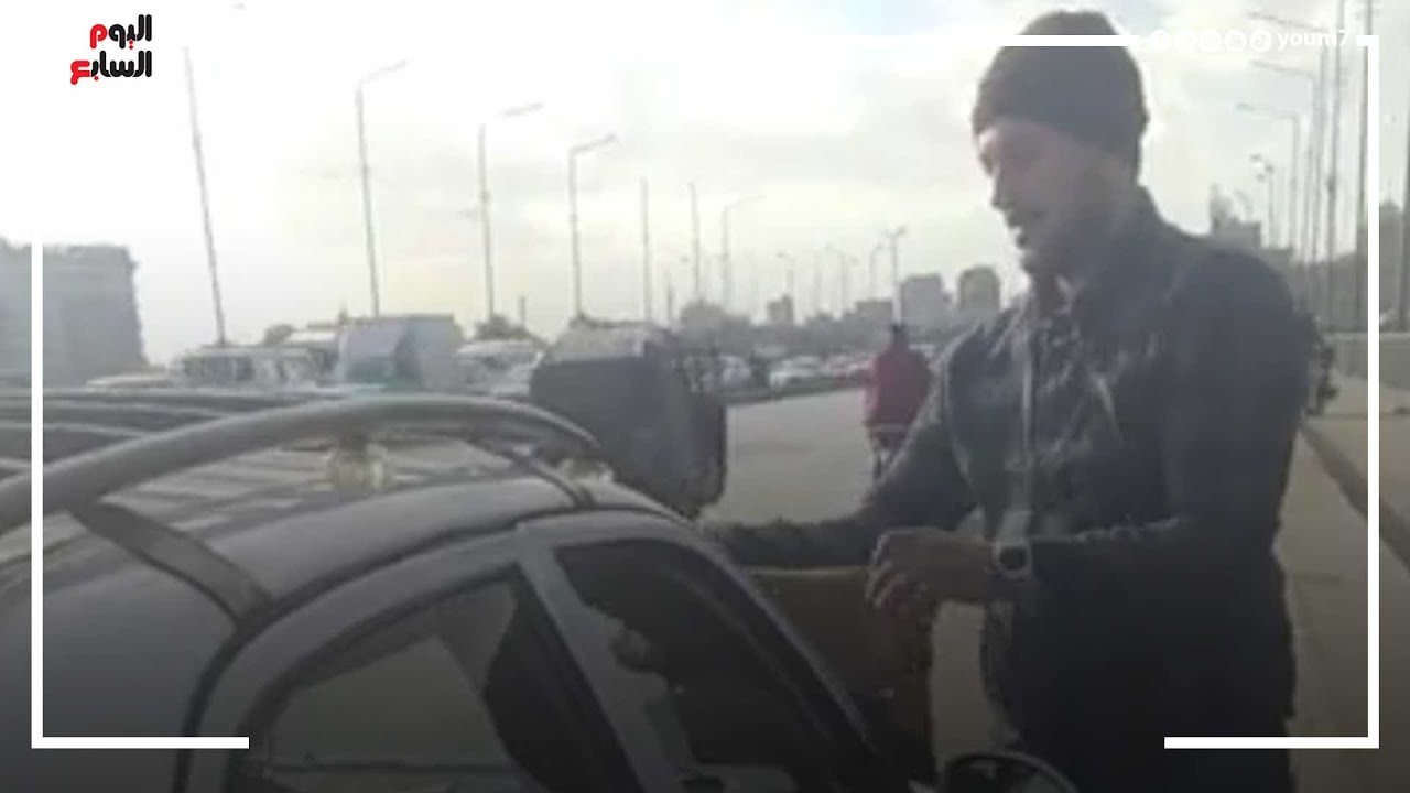 سواق تاكسى بدرجة فنان.. غنى لـ رامى صبرى وعمرو دياب وغير كلمات أغنية فؤاد