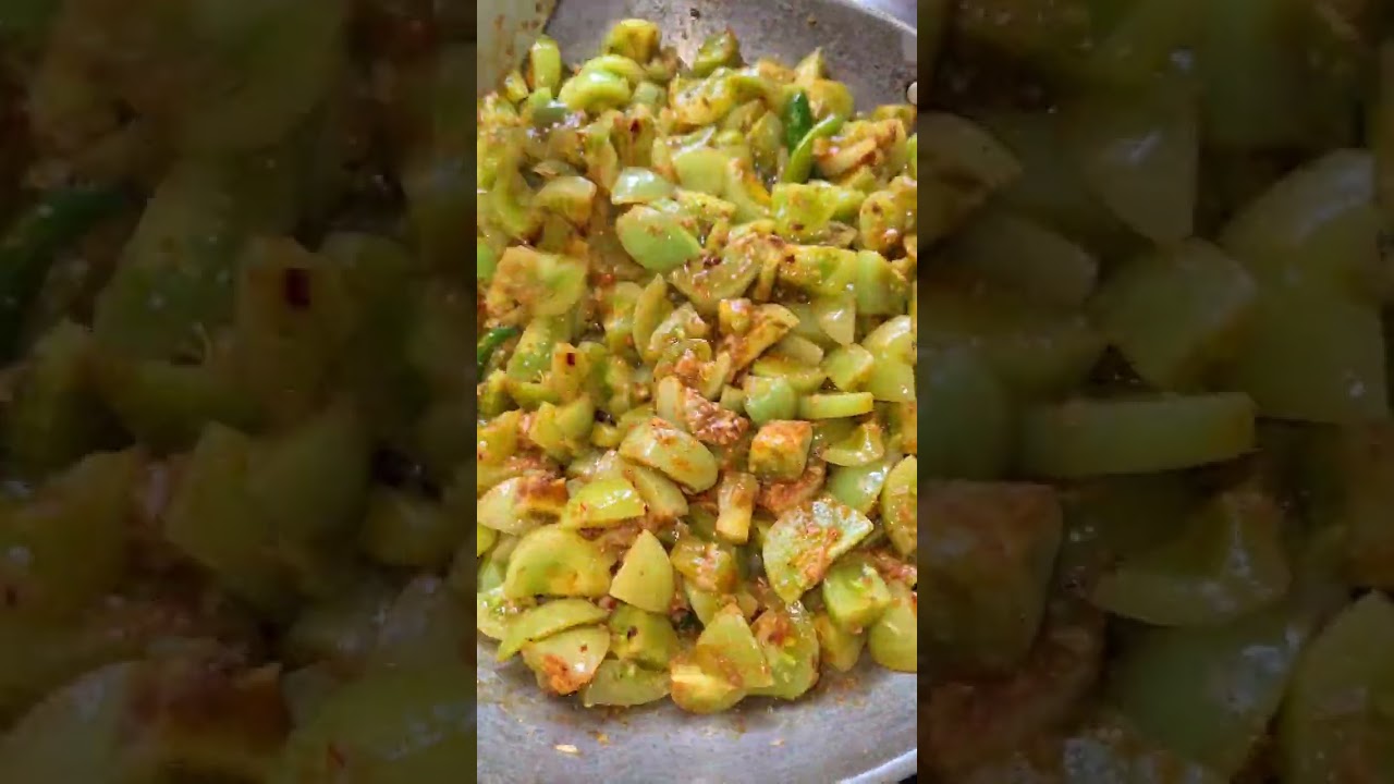 Green tamatar ki sabji #shorts #youtubefood #cooking #recipe #healthy #ytshorts