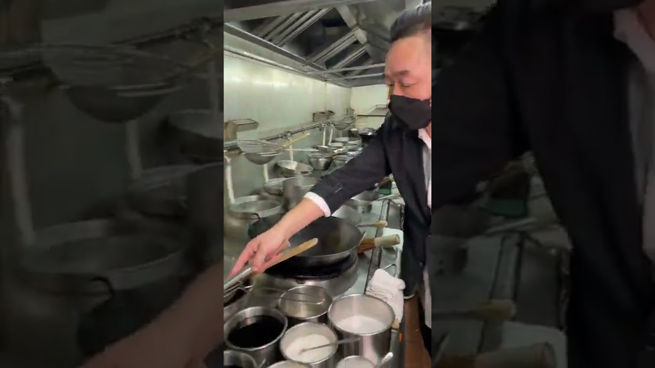 突然搞偷袭来到兄弟餐厅，蕞后竟然还是被发现了