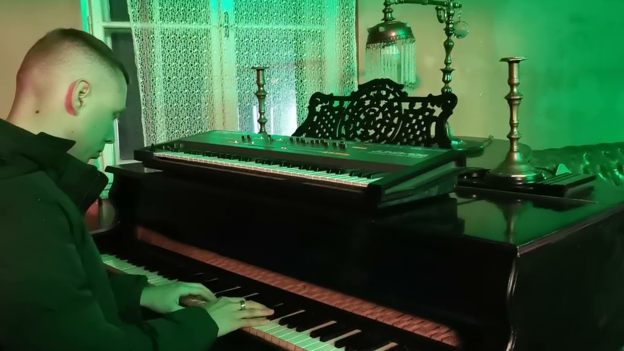 Életrevalók. The IIntouchables.  Ludovico Einaudi - Una Mattina piano cover.