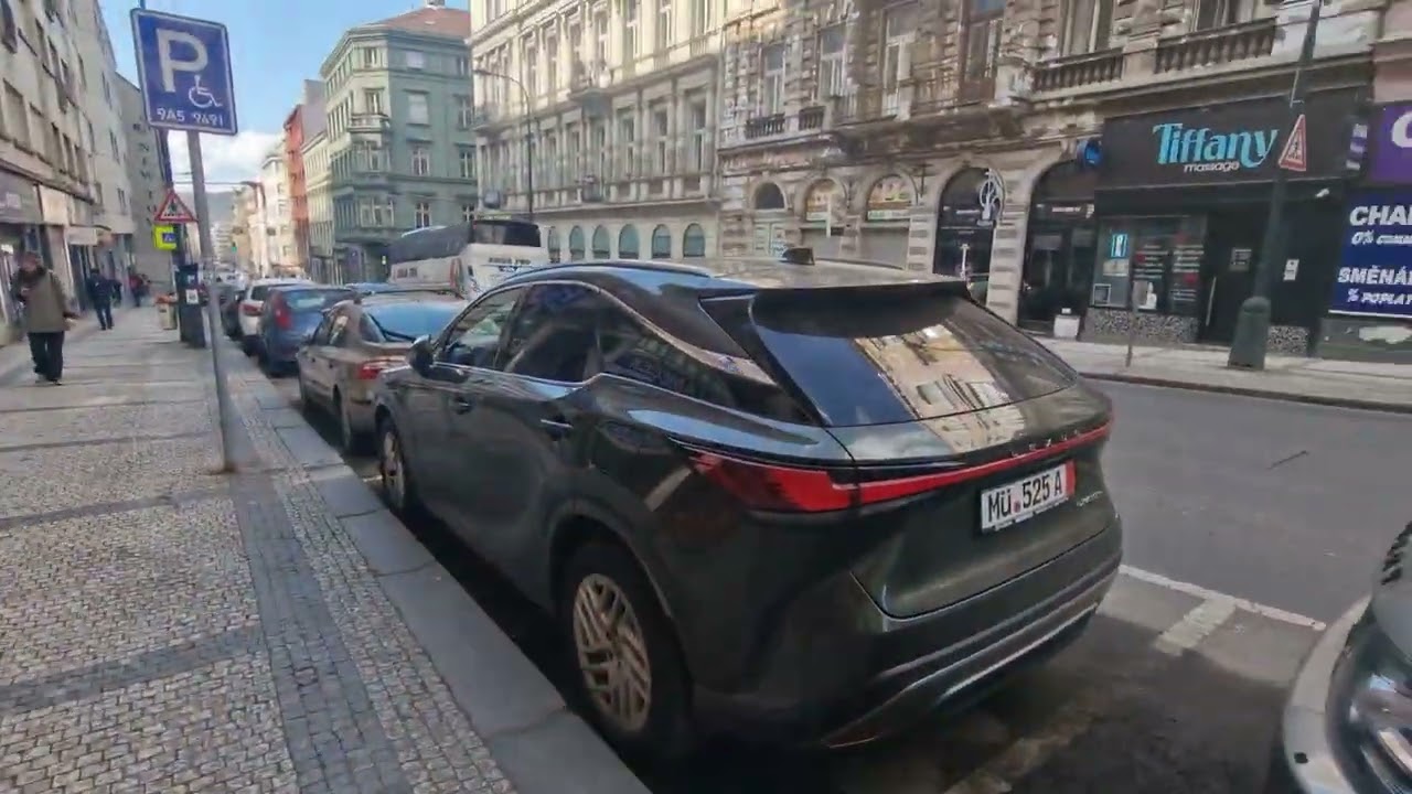Пойдём посмотрим #Прага2026 #март #прогулка #улица #витрина #praha2026 #prague2026 #streettoday  