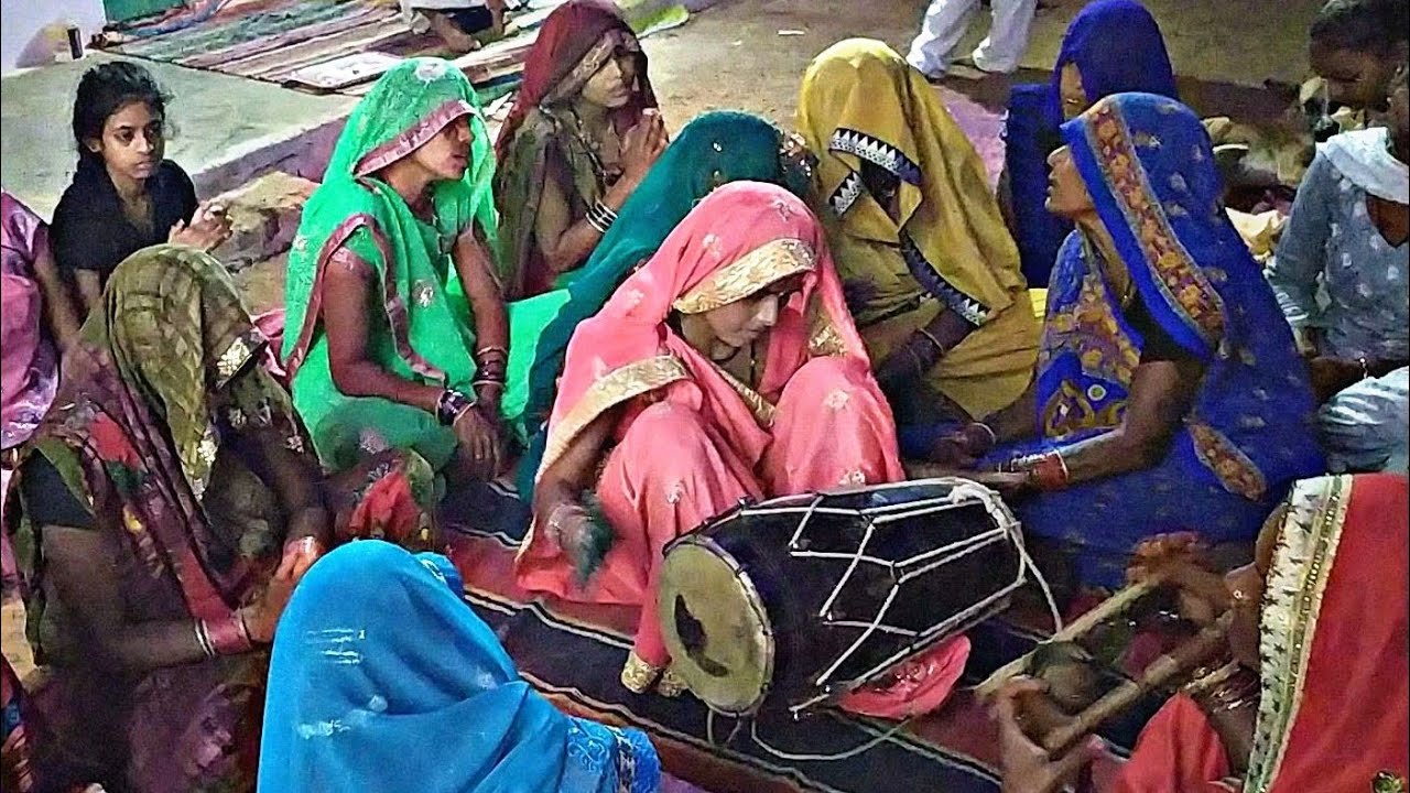 भजन दादरा तर्ज पर देवी भगते/मोरी राखो सभा में लाज शारदा मैहर की. बुंदेलखंड की फेमस देवी गीत जस भगते.