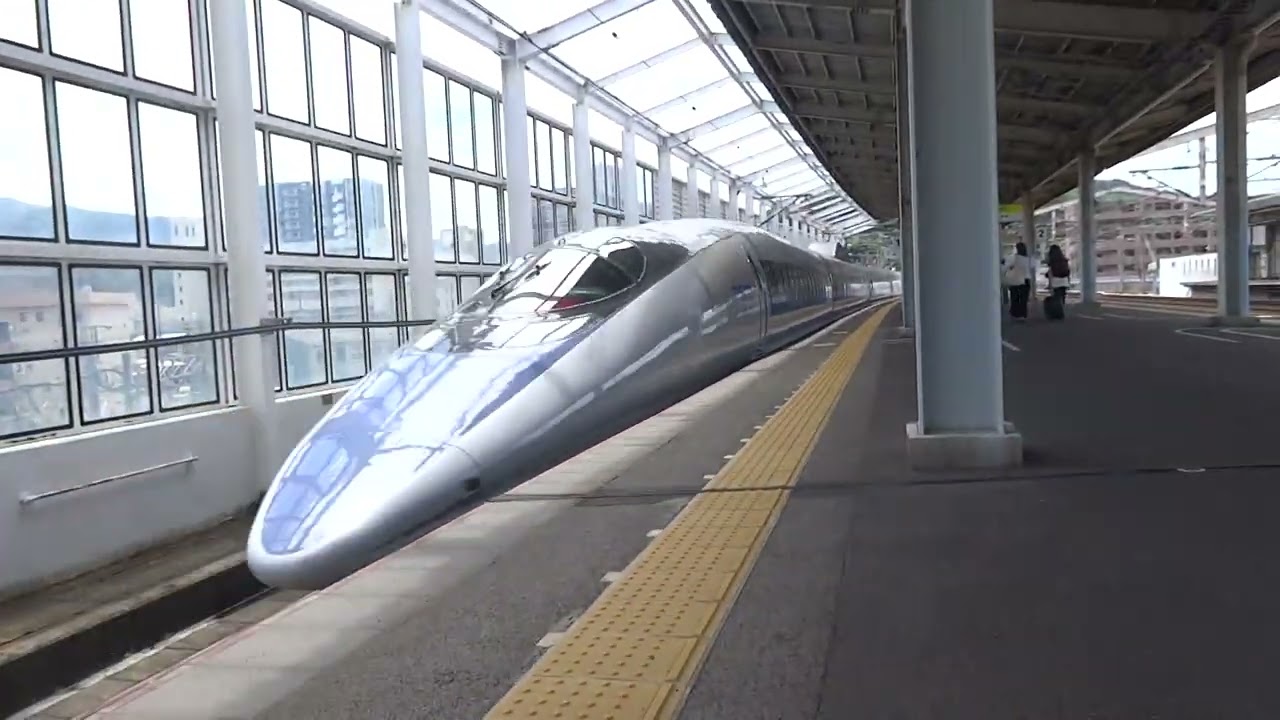 500系V8編成が新下関駅を発車