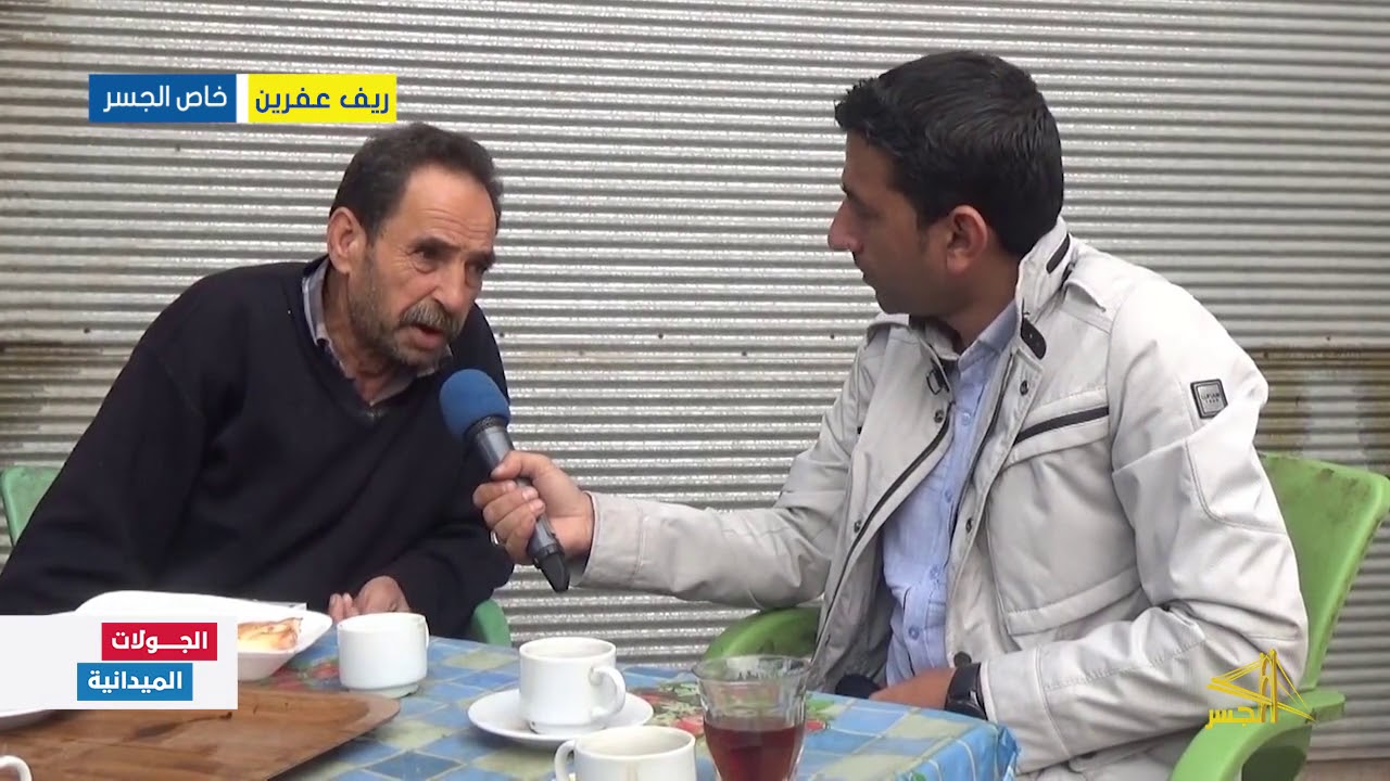 رجل فضل البقاء مع أبناء قريته 