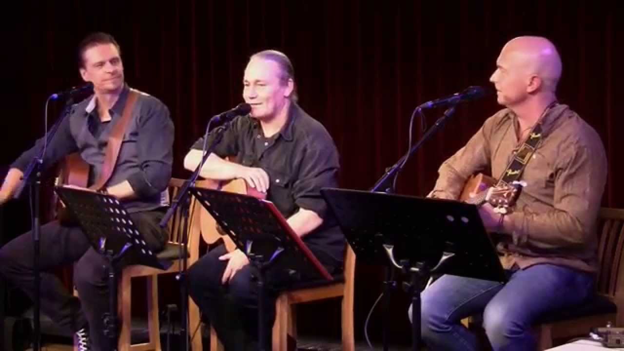 Edu Kettunen & Aki Louhela & Esa Eloranta - Fiiliksellä Beibi - Teatteriravintola Vänmanni 2015