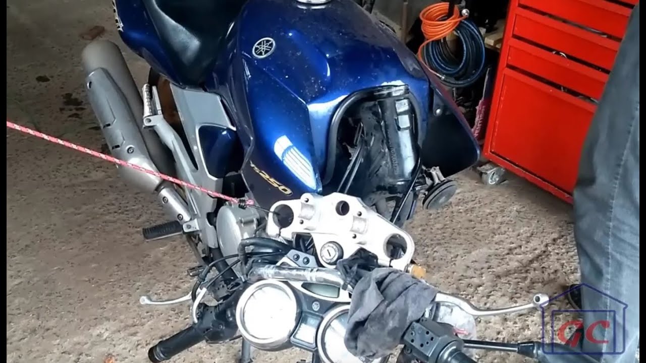 Yamaha Fazer 250 - Troca Rolamentos da Caixa de Direção