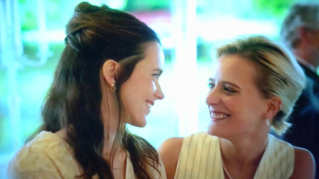 In&egrave;s & Lucie | Kissing Scene Clips | La Graine 2023