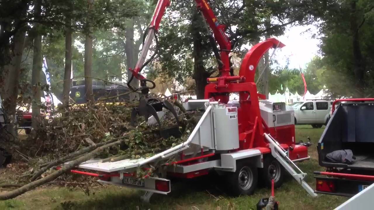 Broyeur de végétaux BVE 11 grue BUGNOT 55 SALONVERT 2012