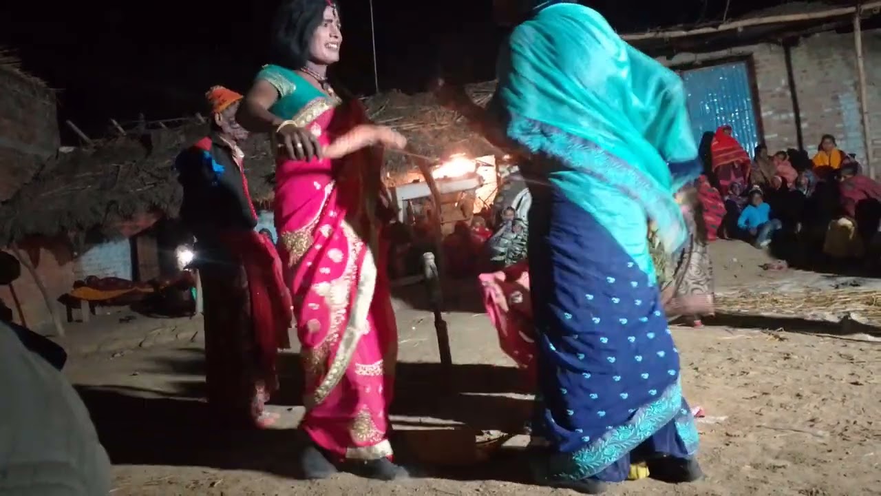 eka ke area mein ladka nach