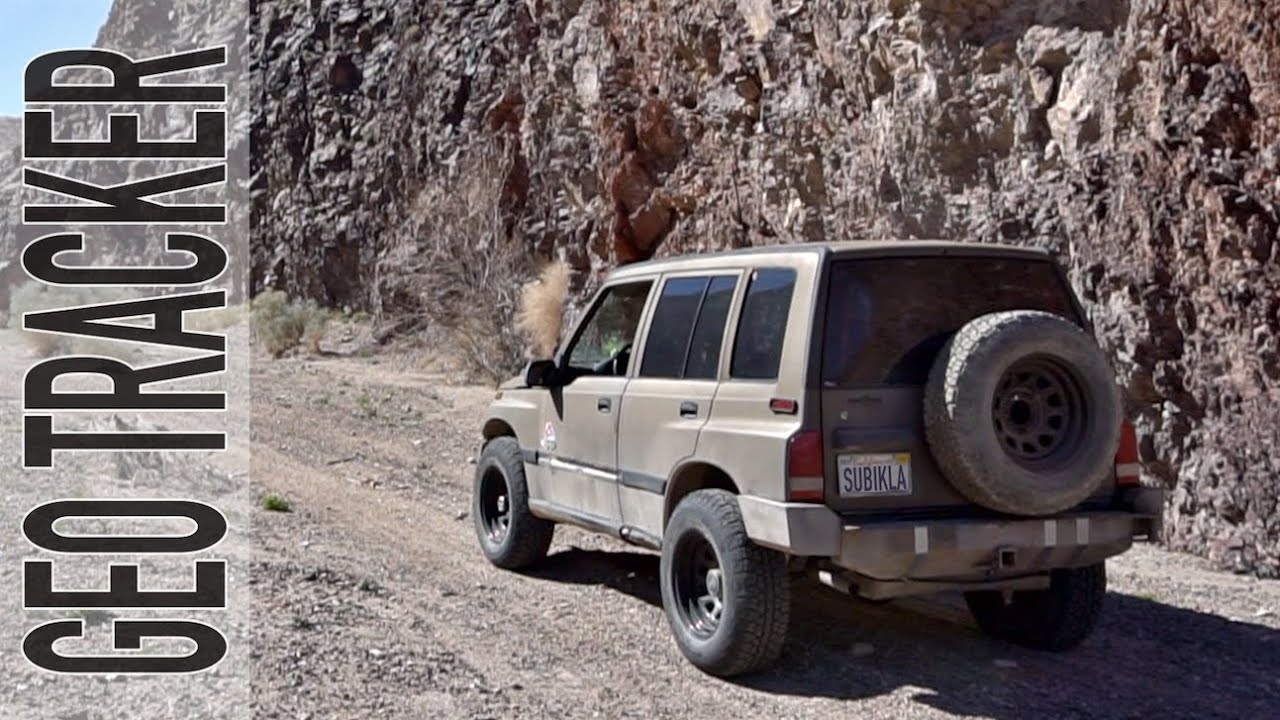 Geo Tracker  / Suzuki Sidekick Off Road Desert Runner