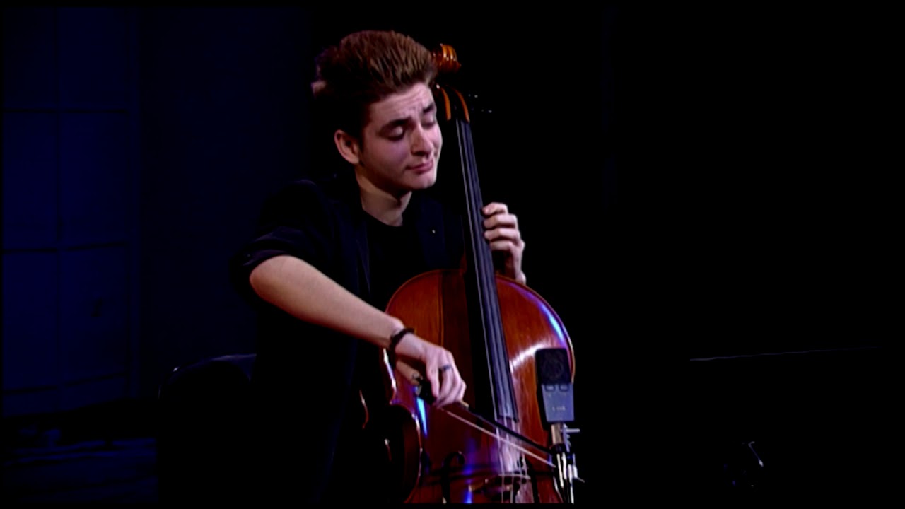 Aleksander Pe&ccedil;i Rrisim jeten tone Klaudio Zoto cello Etrita Ibrahimi piano