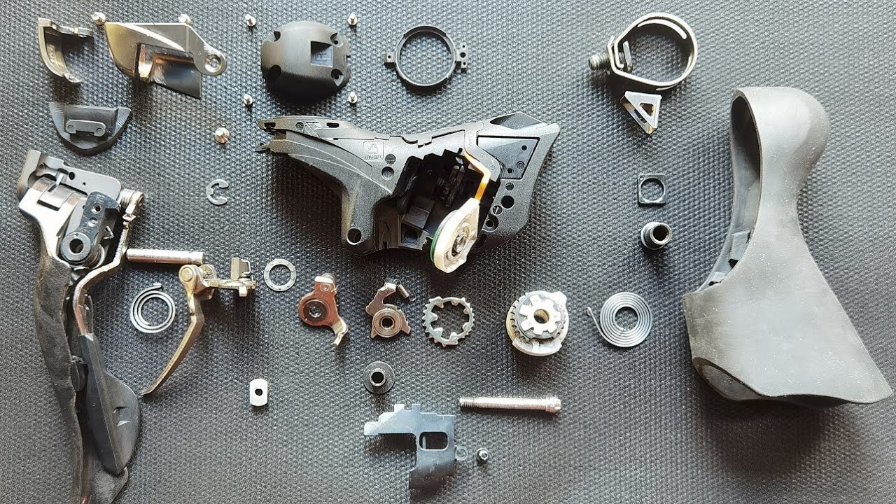 Schalthebel schaltet nicht? Wie man das Shimano Ultegra ST-6700 10 Fach STI repariert.
