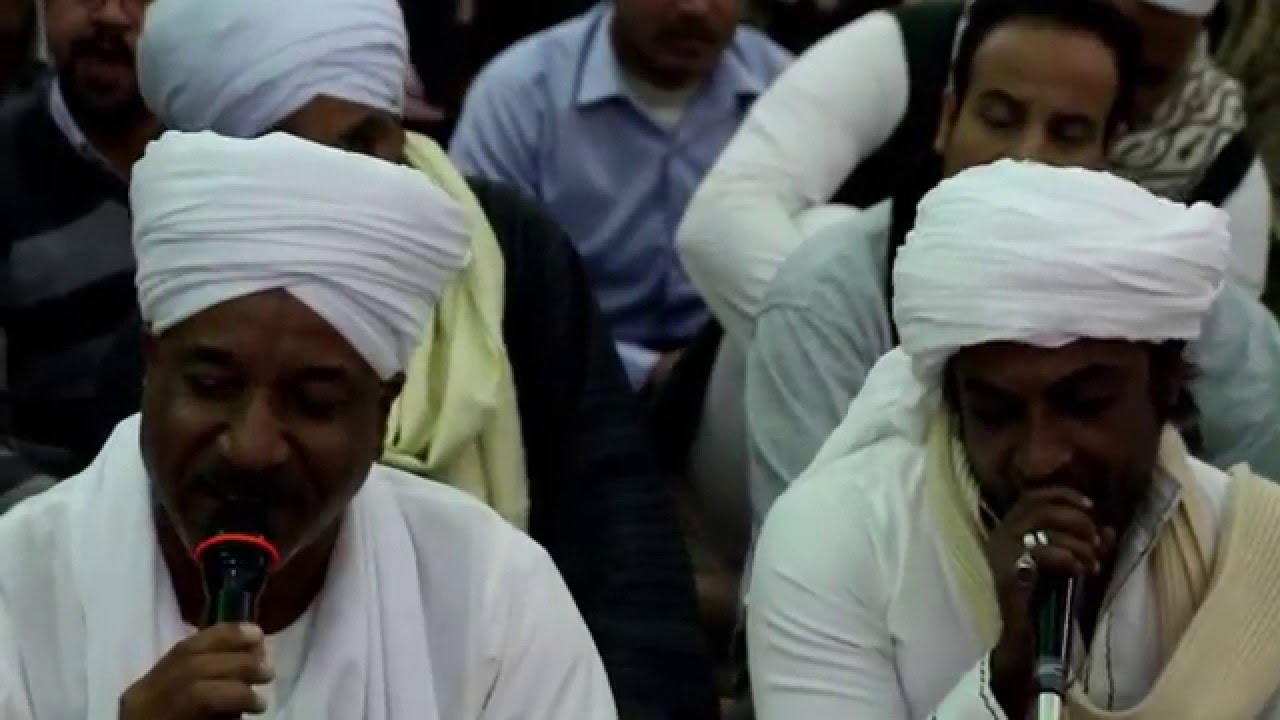 قصيدة : يا نظرةً من رسولِ الله تُنقِذنى / المادح : أحمد حمعة ومصطفى حمودة