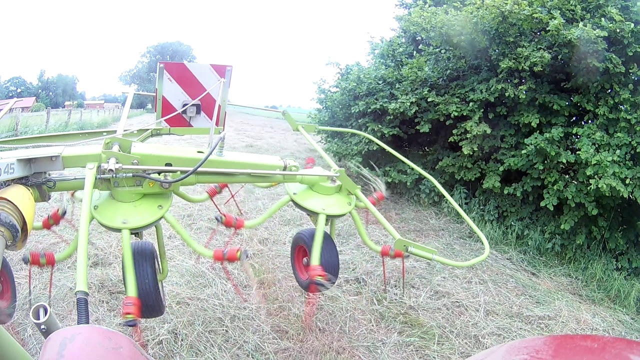Heu wenden 2018 mit Steyr Claas Volto