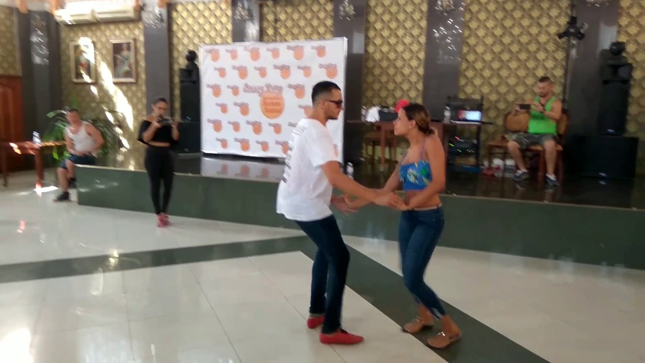 Samy y Carolina - advaced dominican bachata workshop @ Sunny Days 2017