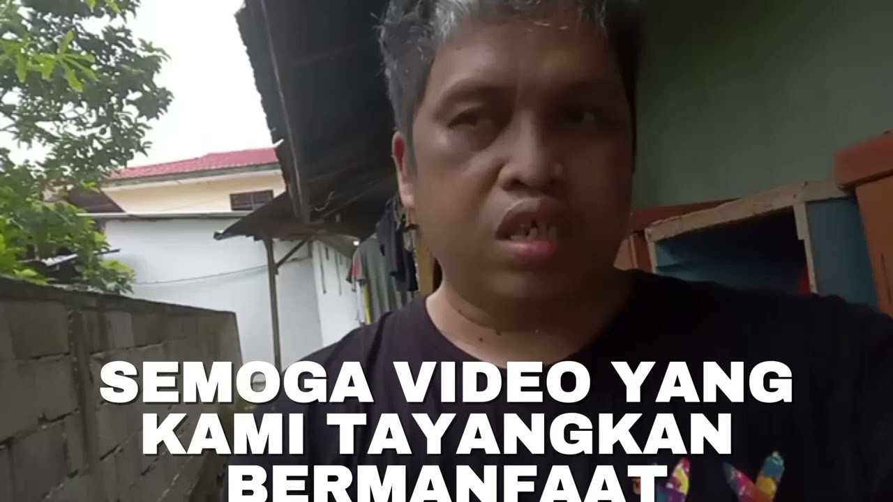 Bakar sampah karena cuaca tidak menentu