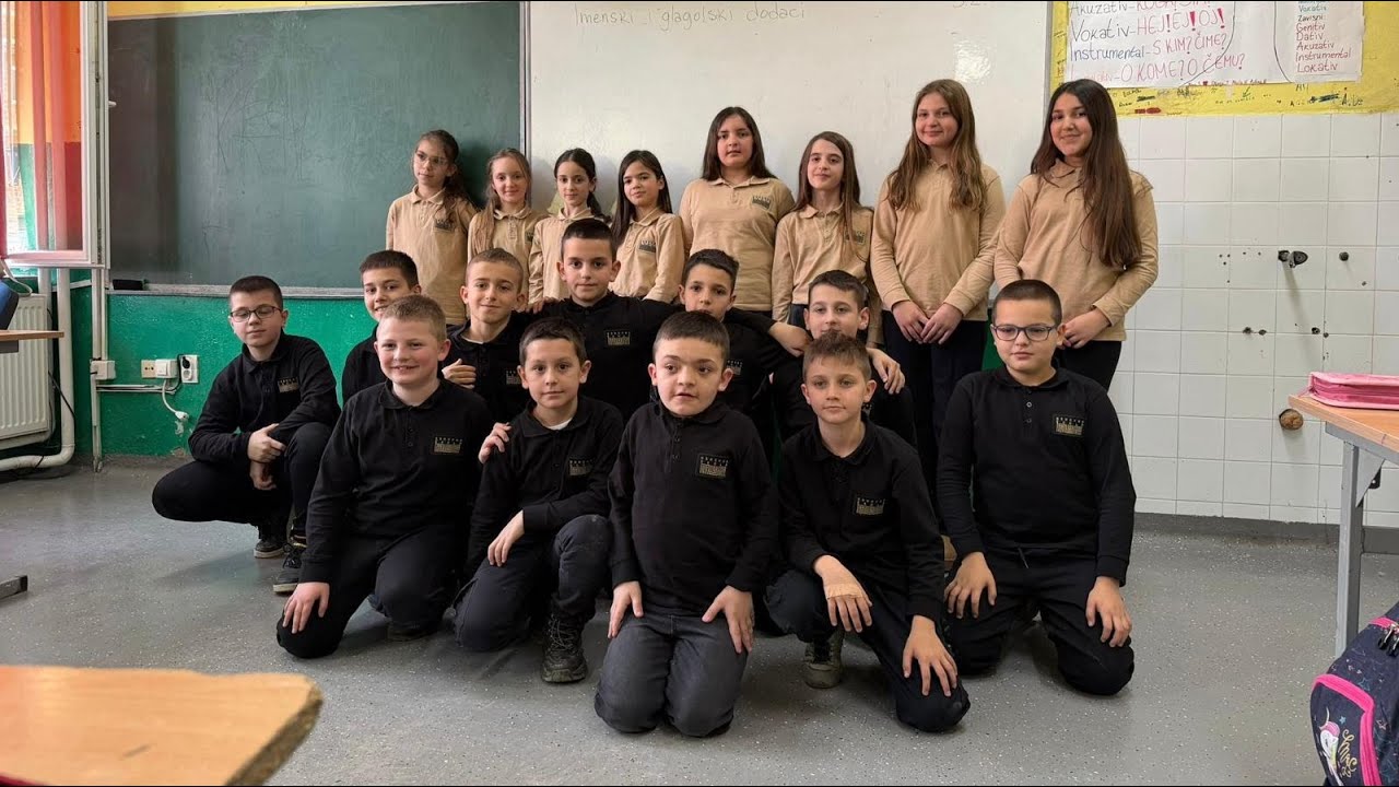 Jedina škola u Novom Pazaru u kojoj đaci na nastavu dolaze u uniformama