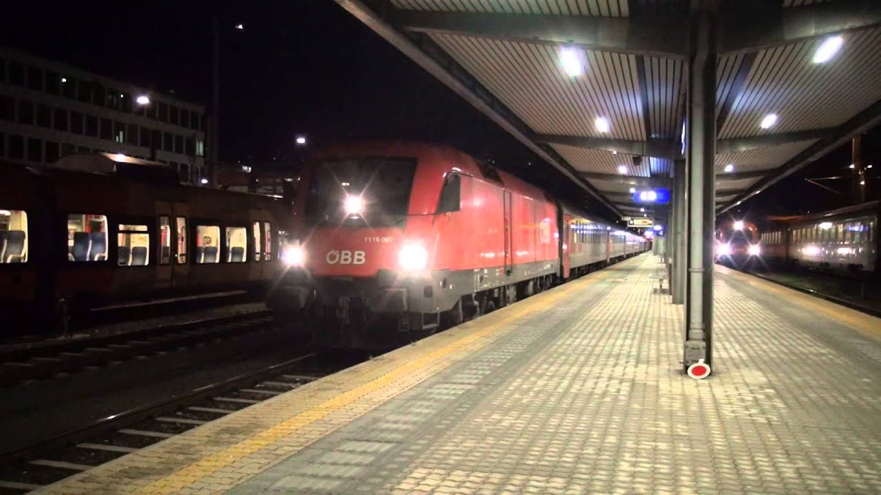 &Ouml;BB BR 1116 mit DRV Expresszug Moskau - Nizza in Innsbruck am 12.10.12