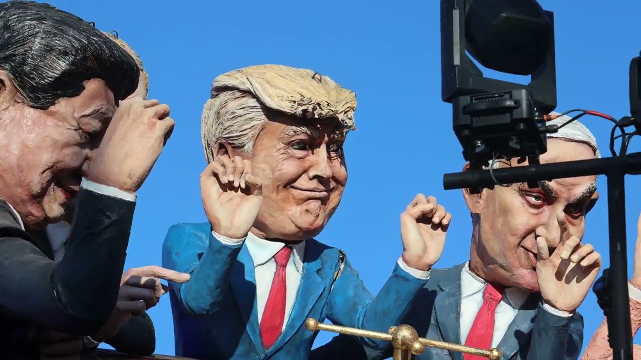 Carnival of Viareggio 2026: float parade in Italy - 02/01/2026