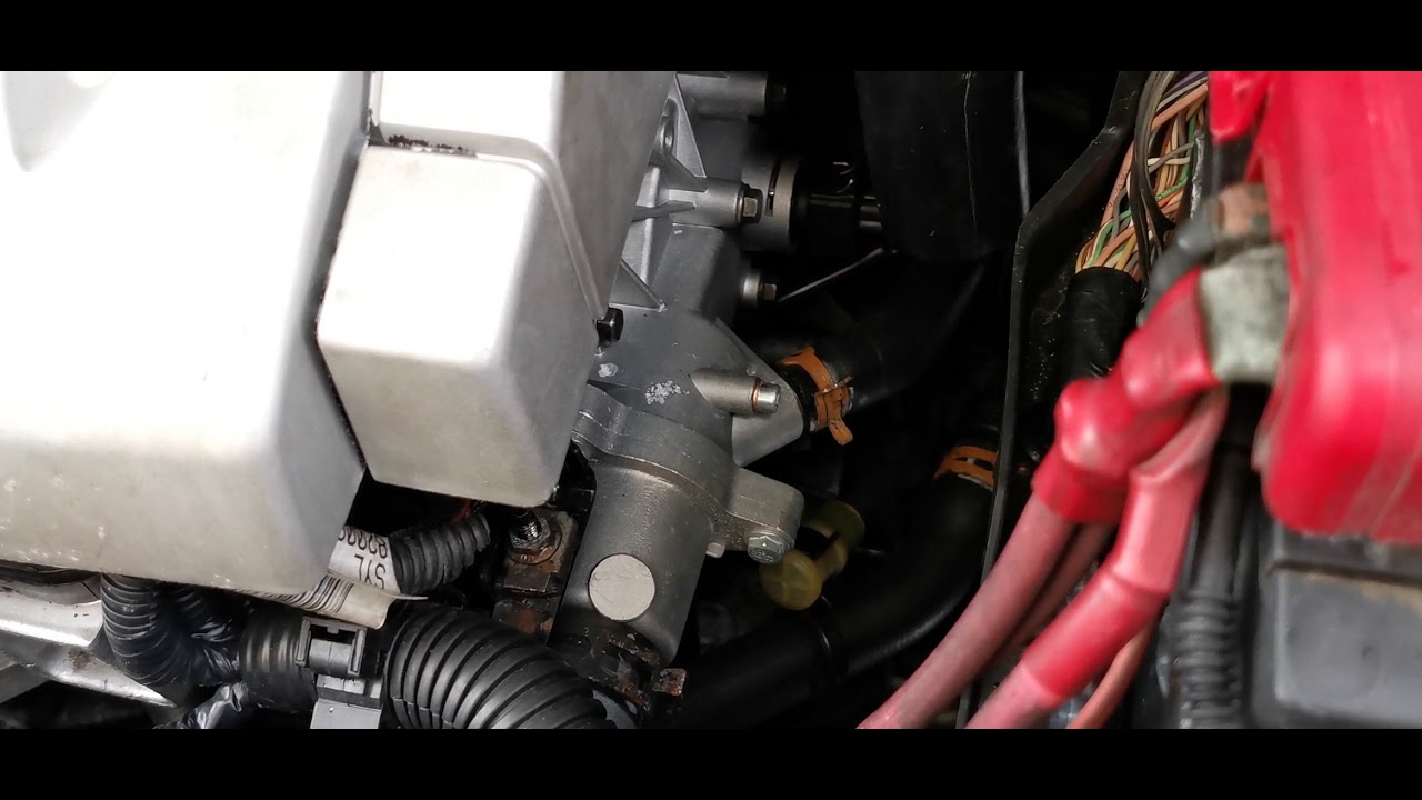 Рено Сценик 2, китайский силуминовый корпус термостата. Renault Scenic2. 2 часть.