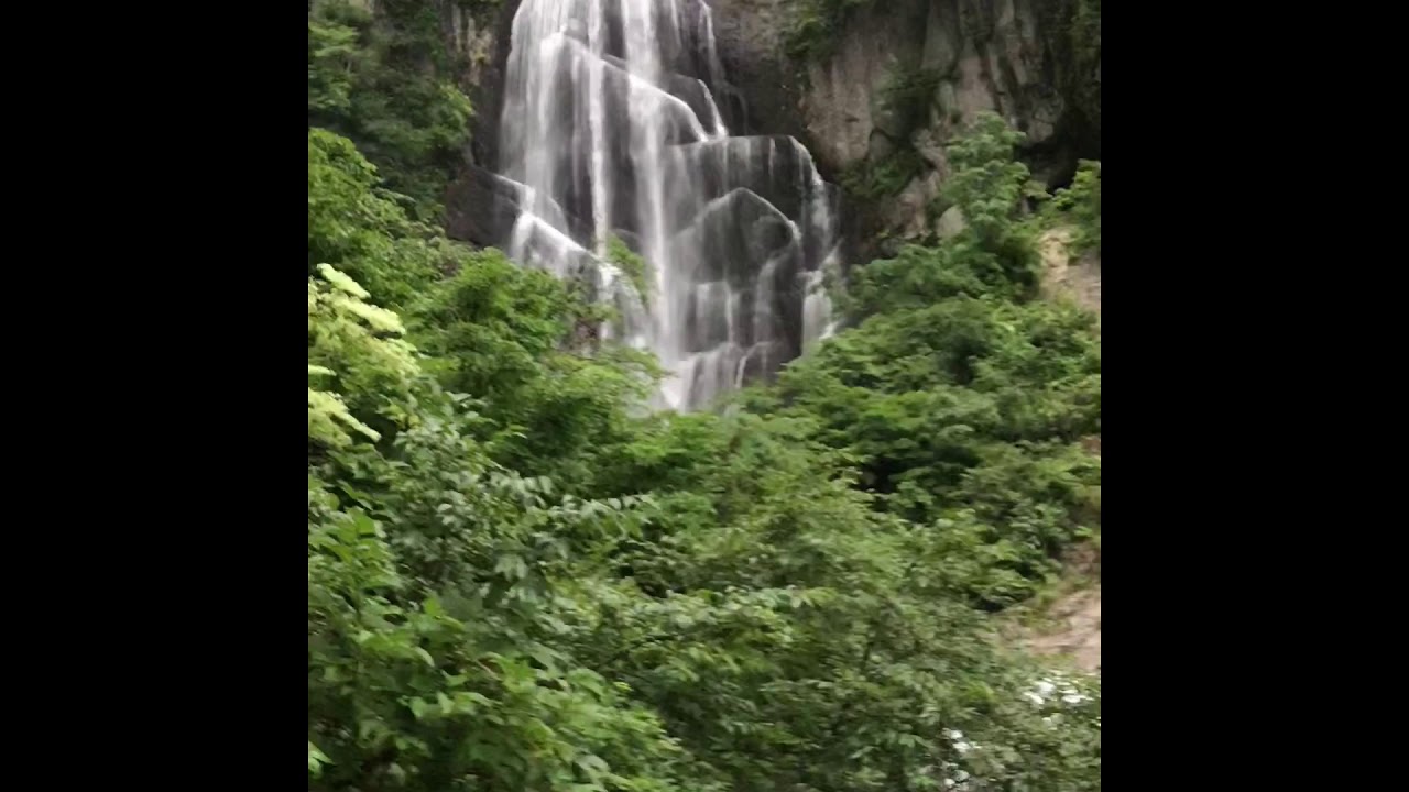 秋田県　安の滝