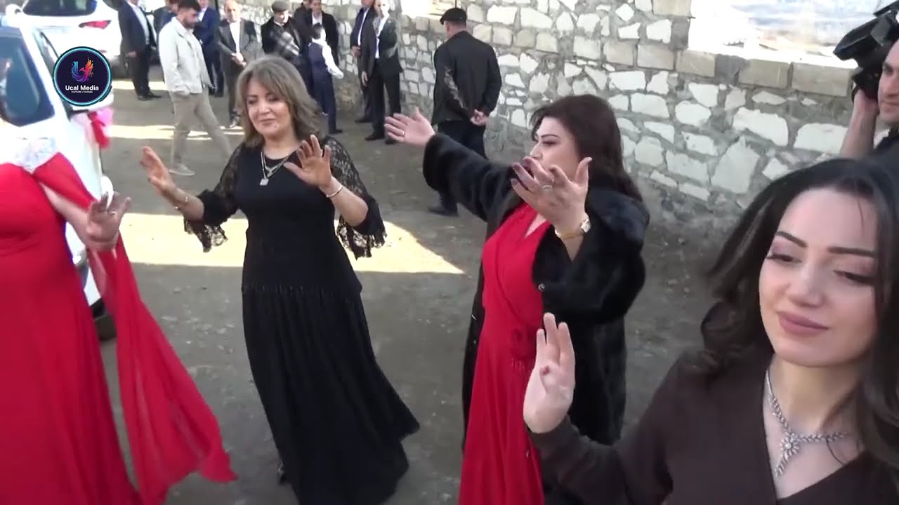 Aşıq Zülfiyyənin bacısı oğlunun toyu | 1-ci Hissə: Evdən çıxış və Restoran