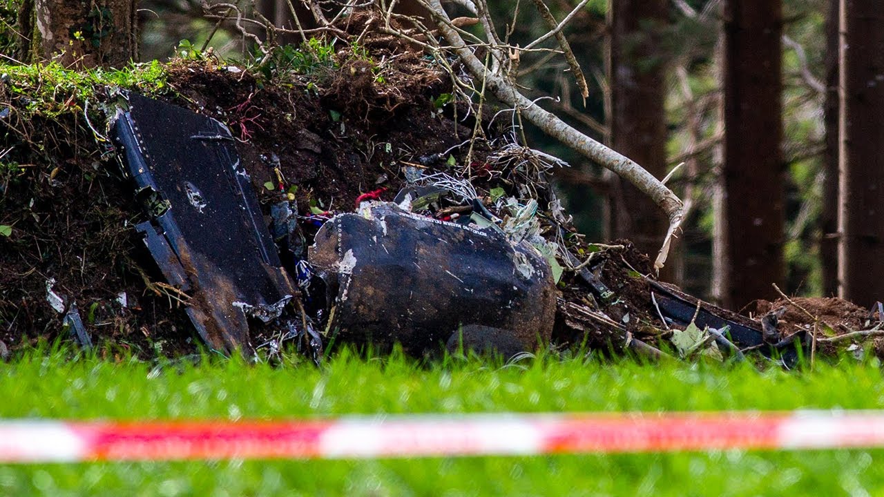 Royal Navy Hawk plane crashes in Cornwall