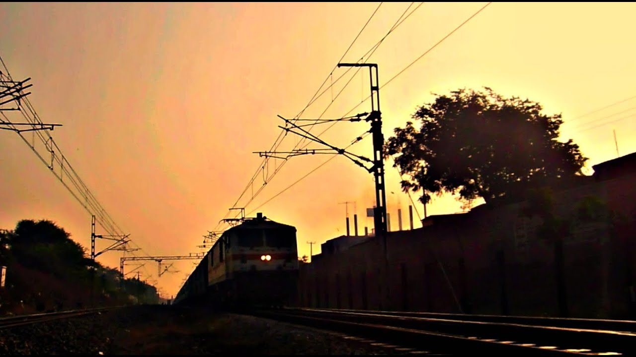 Whining WAP7 APSK acknowledges doing flat 110kmph MPS!