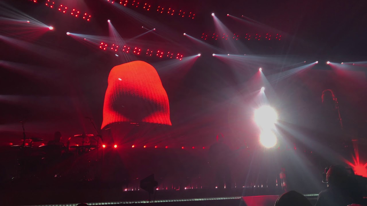 twenty one pilots - Stressed Out (Live in Oakland)