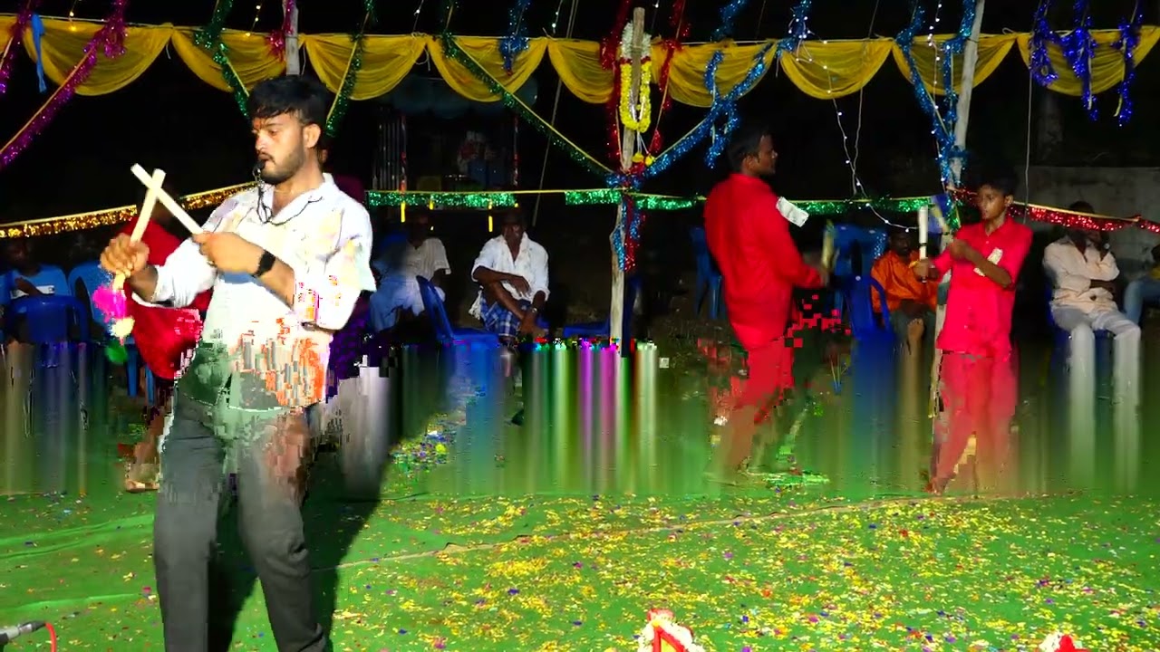 అద్దంకి చీర కట్టే ముద్దుగుమ్మ 