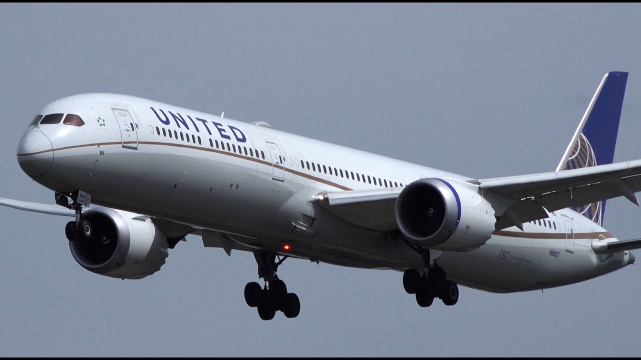 United Airlines Boeing 787-10 N91007 Landing at NRT 34L