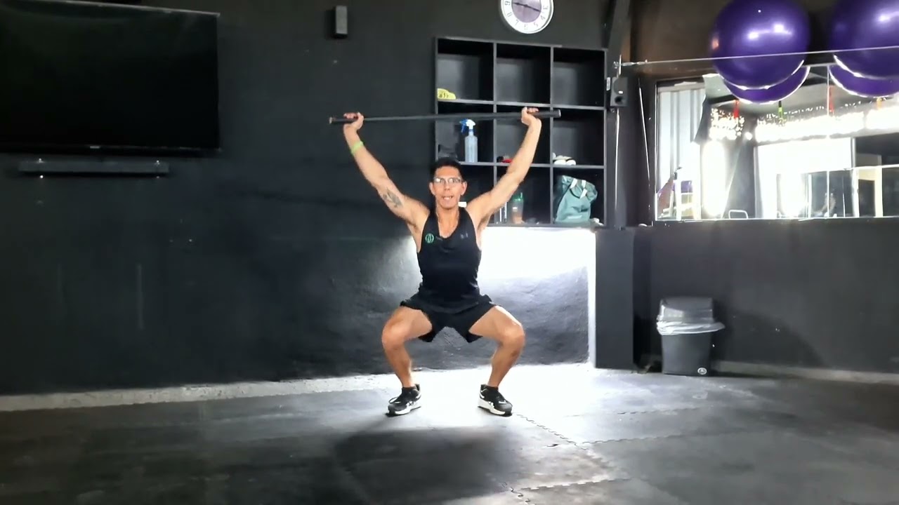 Prueba No. 11: OHS - Over Head Squat (sentadilla sobre la cabeza)