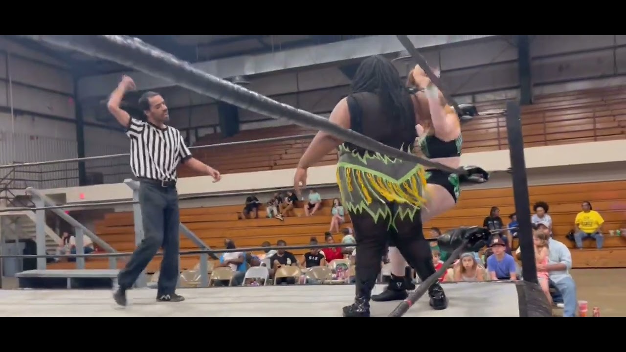 C-Rex Vs Stella Ren - Womens Wrestling