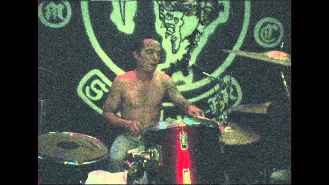 JUVENTUDE MALDITA - VIDEOCLIPE RESISTENCIA ANTIFASCISTA