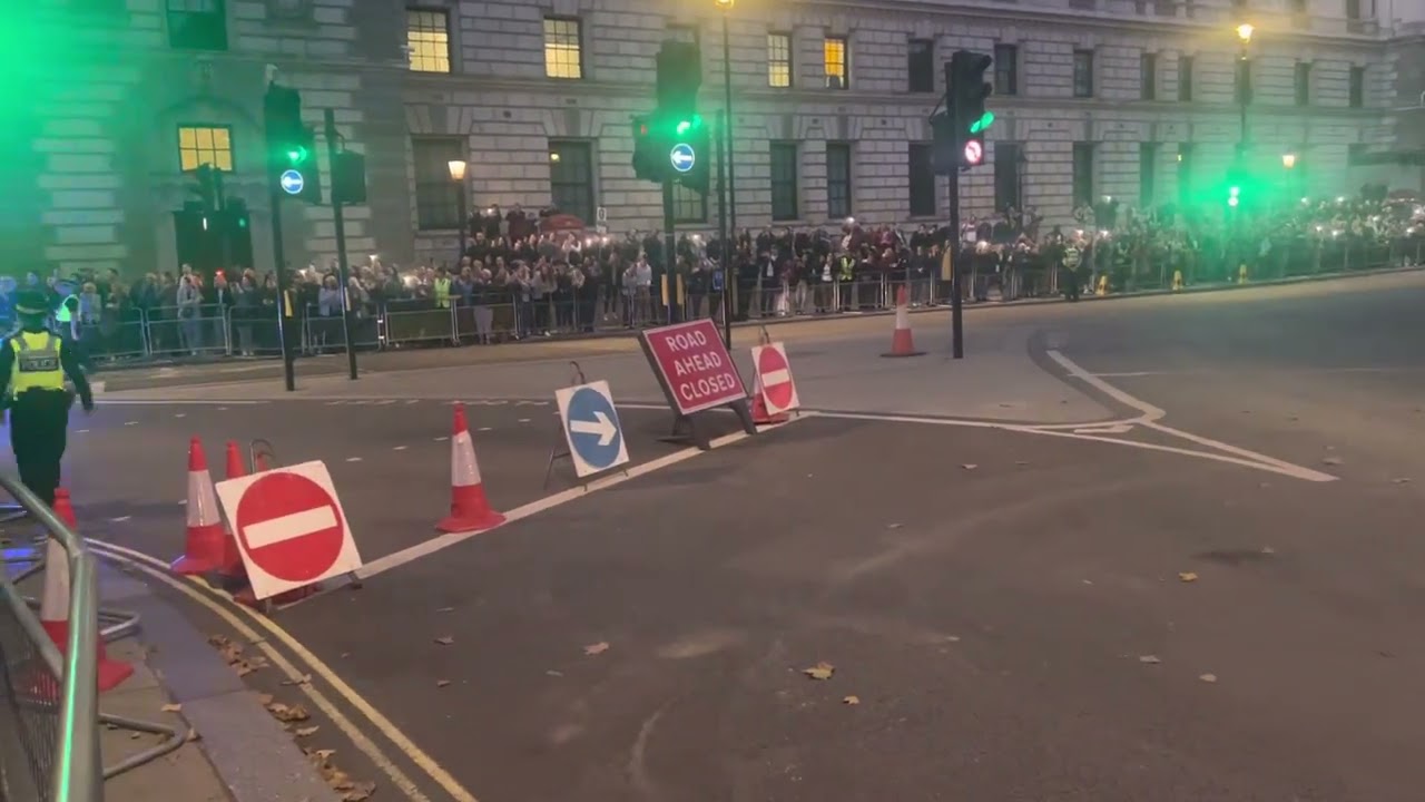 King Charles Convoy Attack Westminster Square Intruder On Roller Skates Police Tackled Queen Vigil