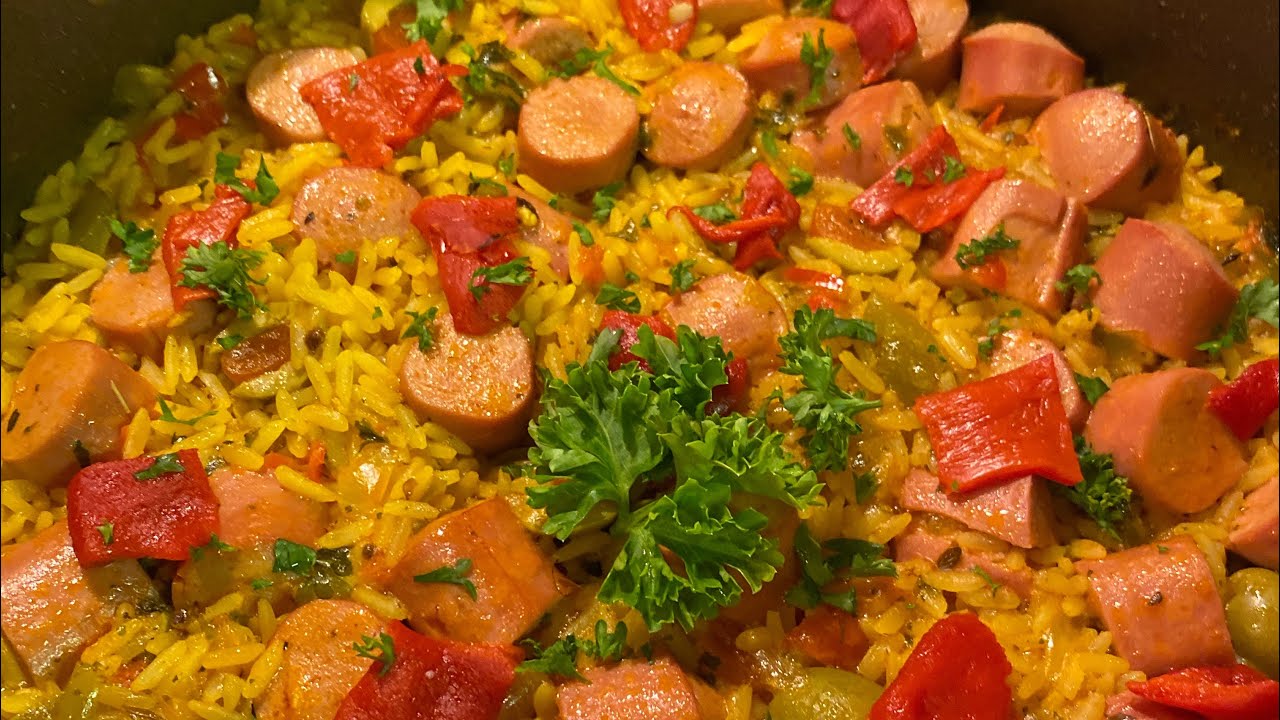 Arroz con salchichas / Rice and sausage