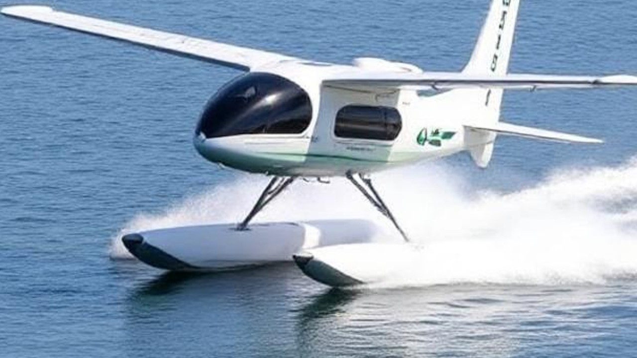 Flying Boats: The Future of Hybrid Transportation on Water and Air! #Aviation #WaterTravel