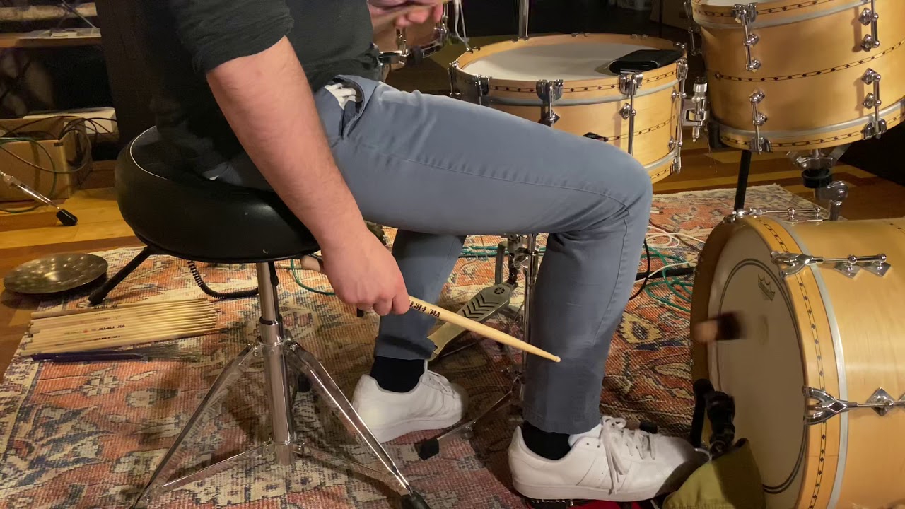 Bass drum mechanics