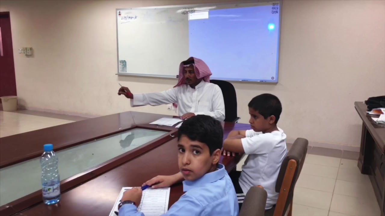 فعاليات اليوم الوطني ٨٨ بمدرسة العزيزية بالمخواة